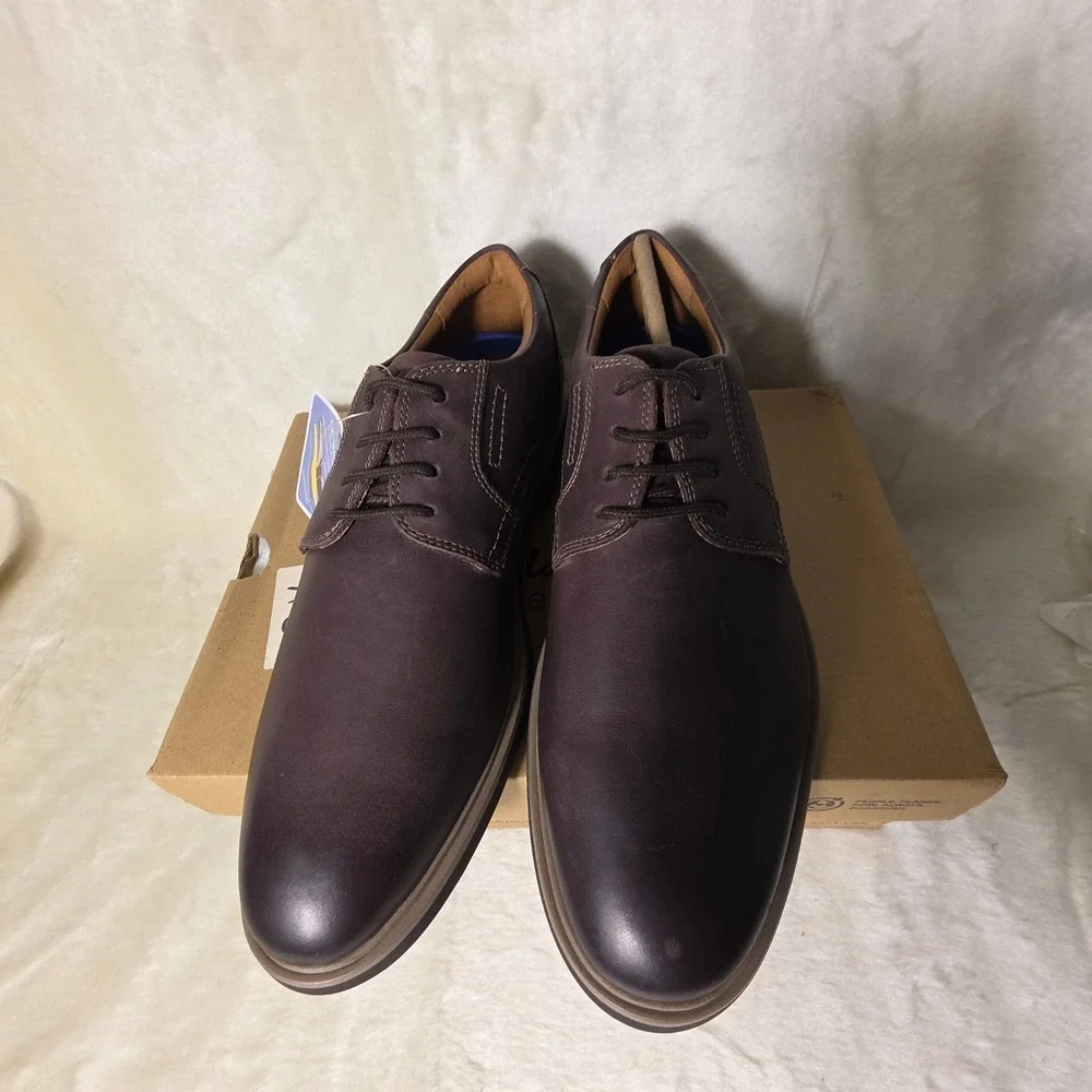 Clarks Malwood Lace Oxford Shoes Lace Up Dark Brown Leather Cushioned Mens 8 New